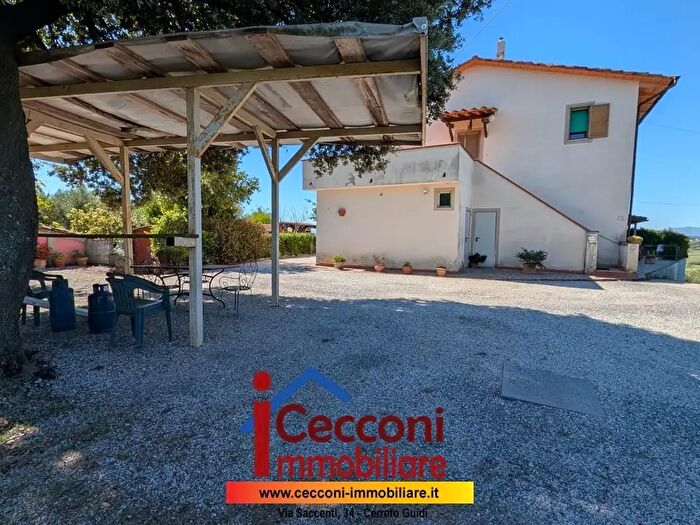 Casa con 10 locali in vendita in Cerreto Guidi