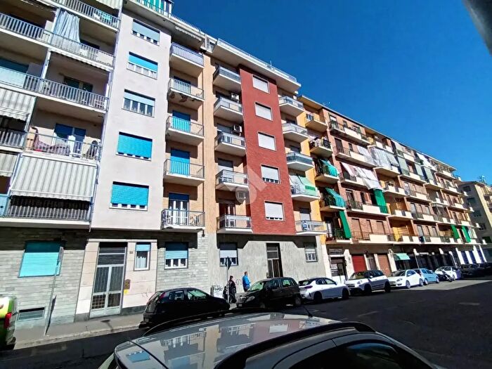 Appartamento bilocale in vendita in Via Monastir, Torino