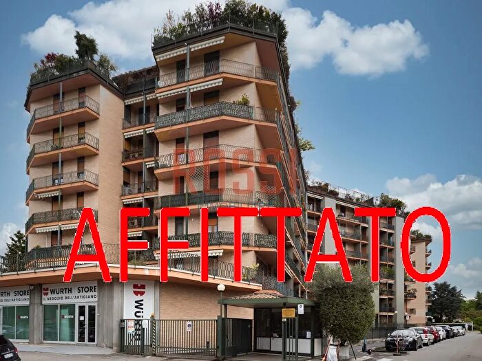Appartamento monolocale in affitto in Viale Elvezia, Monza