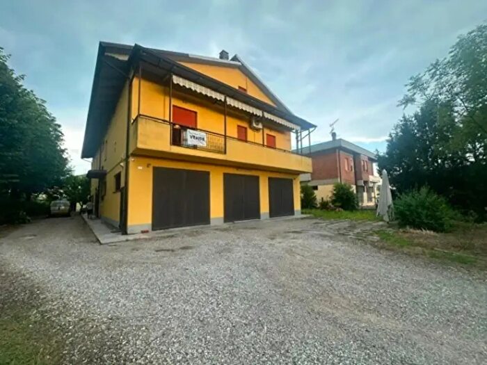 Casa con 6 locali in vendita in Bomporto
