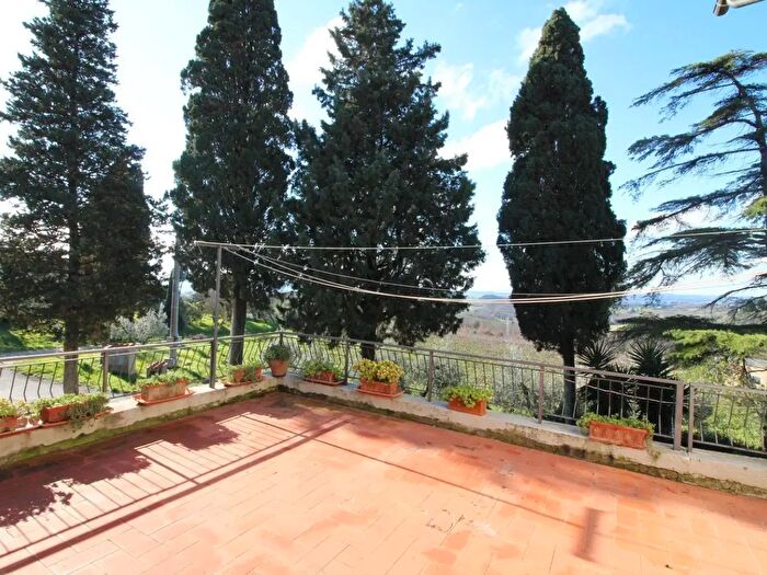 Casa con 5 locali in vendita in Via Baccaiano, Montespertoli