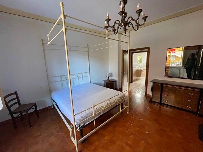 Appartamento con 5 locali in affitto in Pisa