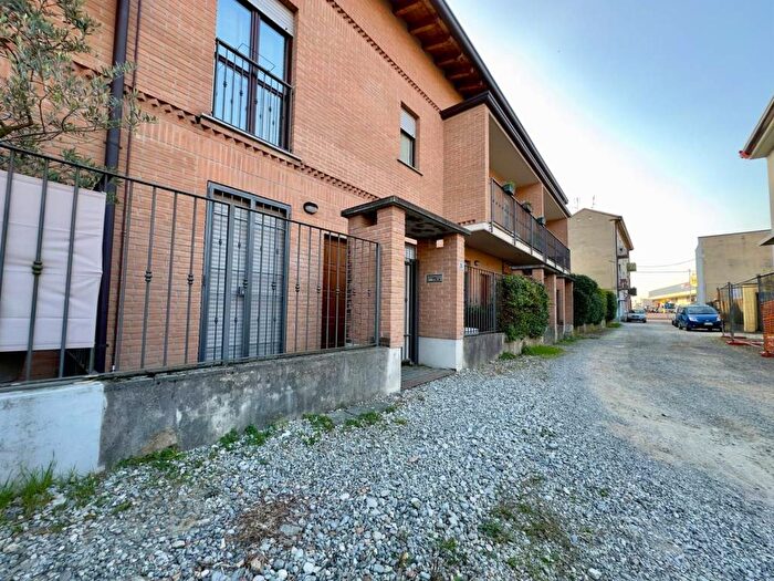 Appartamento bilocale in affitto in Via Maggio, Verano Brianza