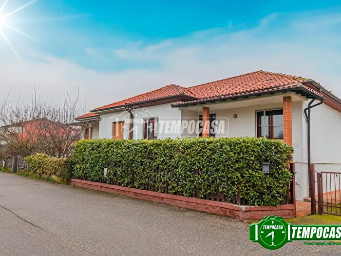 Casa trilocale in vendita in Via Giuseppe Verdi, Bereguardo