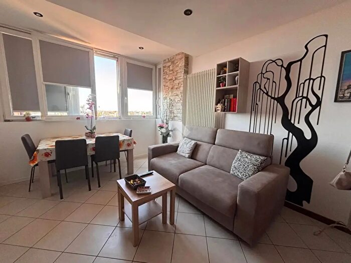 Appartamento trilocale in vendita in Via Dante Alighieri, BellariaIgea Marina