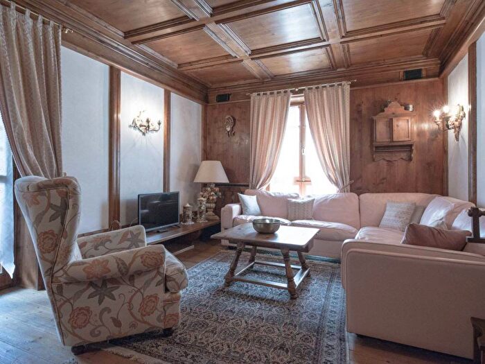 Appartamento con 5 locali in affitto in Via Belvedere, San Vito, San Vito di Cadore