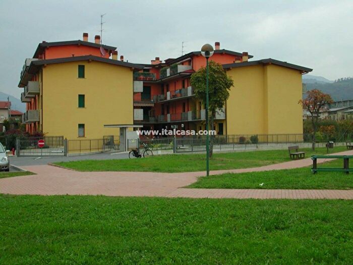 Appartamento bilocale in affitto in VIA DEI GELSI, Villa di Serio