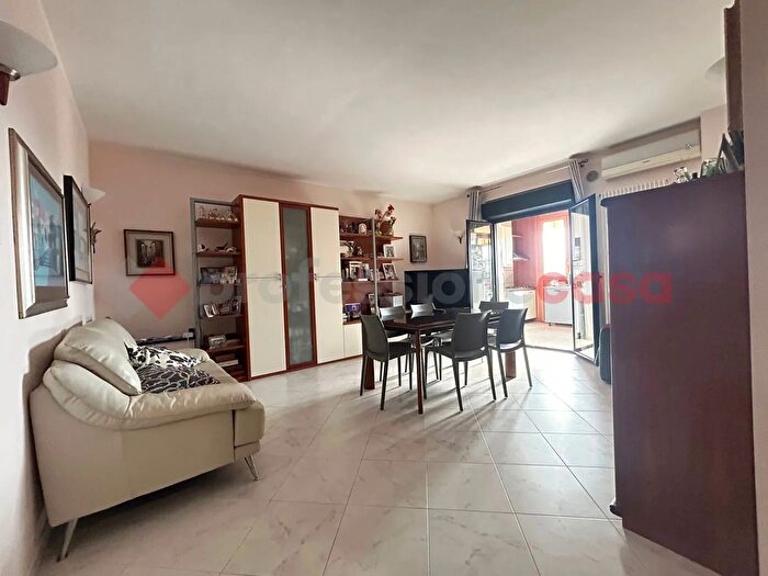 Appartamento quadrilocale in vendita in Via S Sasso, Bari