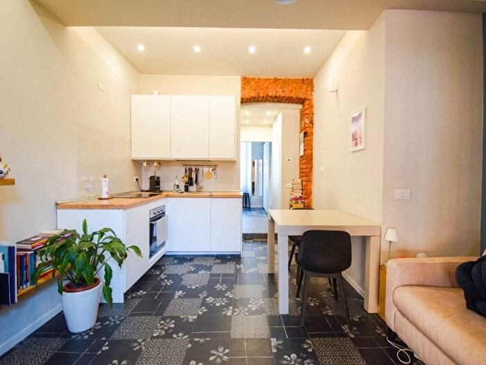 Appartamento bilocale in affitto in Via Pietro Crespi, Rovereto, Milano