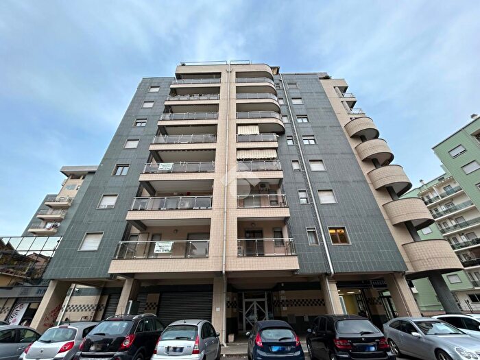 Appartamento quadrilocale in vendita in Via Arnaldo De Filippis, Cosenza