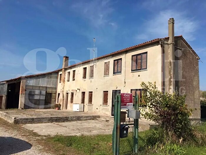 Casa in vendita in Via Vetta, Monselice