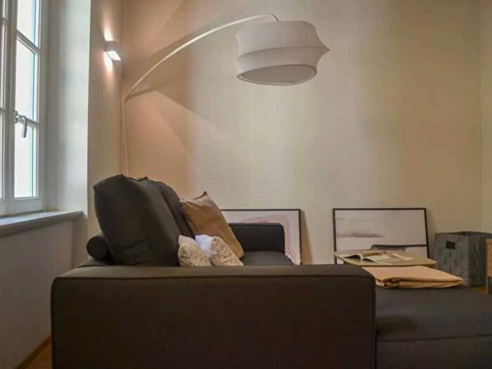 Appartamento trilocale in affitto in Via Santa Maria Fulcorina, Carrobbio, Milano