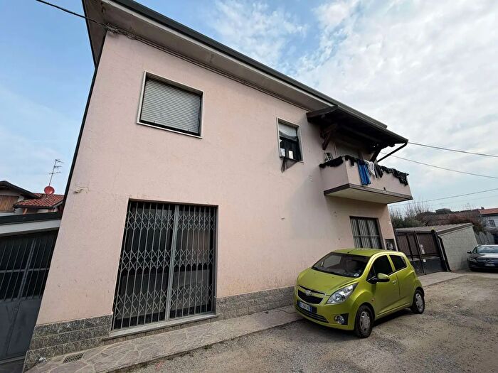 Case in Vendita e in Affitto - 3