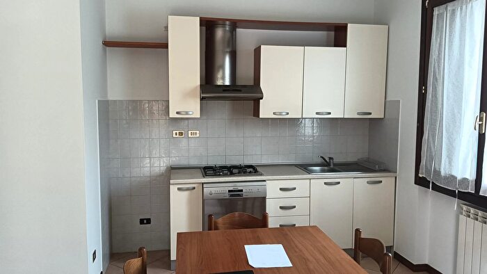 Casa con 6 locali in vendita in Via Giuseppe Montanelli, Monsummano Terme
