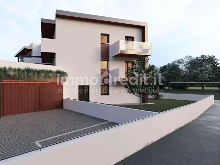 Appartamento con 6 locali in vendita in Via dei Comuni, Noventa Di Piave