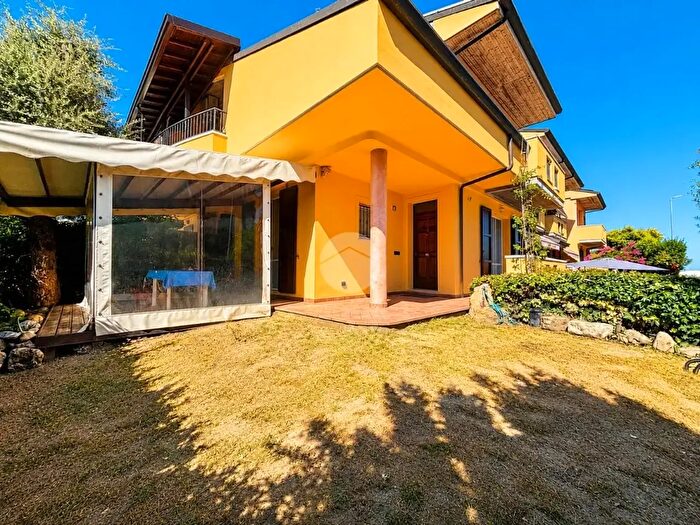 Casa trilocale in vendita in Via Reno, Savignano Sul Rubicone