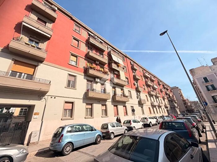 Appartamento quadrilocale in vendita in Via Edmondo De Amicis, Bari