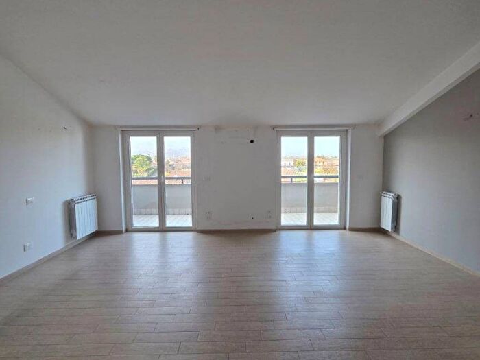 Casa trilocale in affitto in Viale Europa, Centro, San Gregorio di Catania