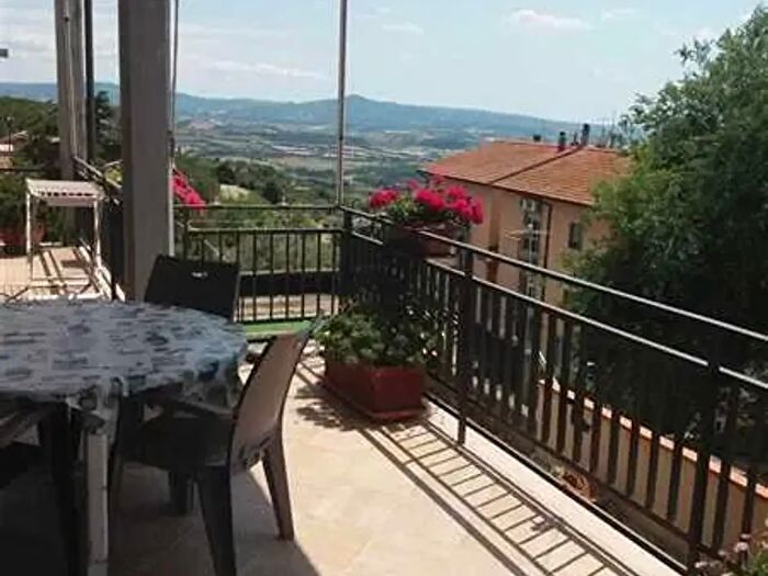 Appartamento con 6 locali in vendita in Campagnatico