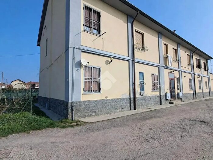 Casa trilocale in vendita in Via Massimo dAzeglio, Concorezzo