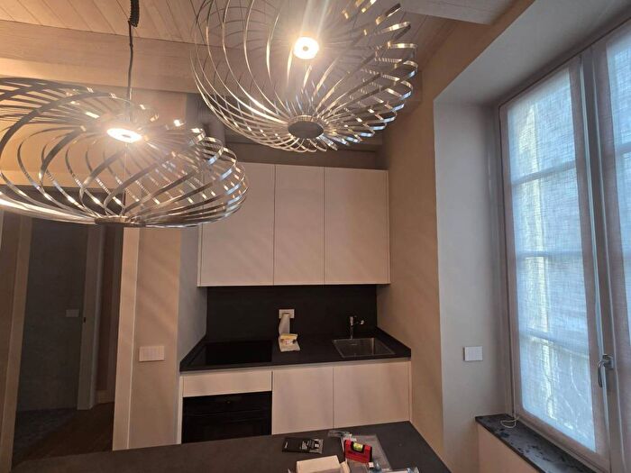 Appartamento bilocale in affitto in Via Armando Diaz, Centro Storico, Como