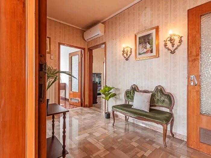 Appartamento con 6 locali in vendita in Ferrara