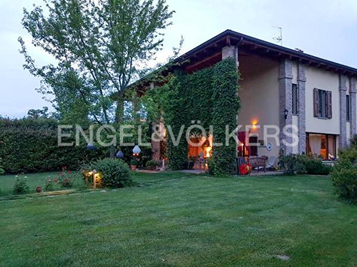 Casa con 6 locali in vendita in Via Foggianova, Castenaso