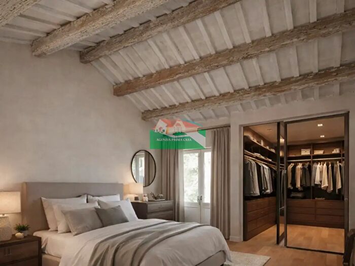 Casa con 10 locali in vendita in Via Montesanto, Ravenna