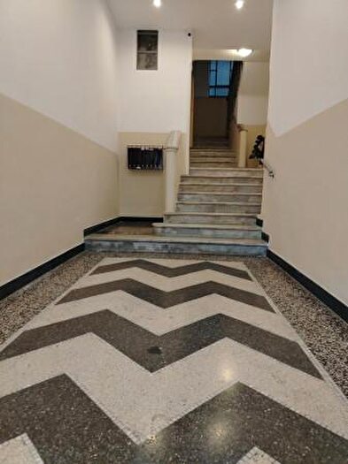 Appartamento con 5 locali in vendita in Via Montegrappa, Savona