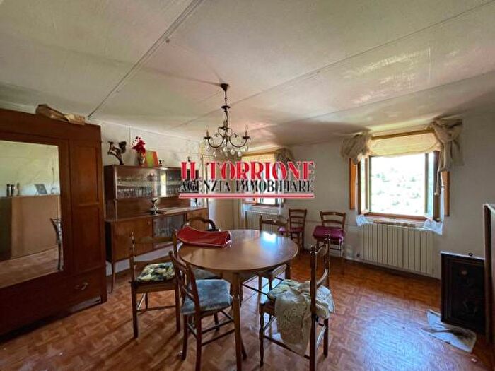 Casa con 5 locali in vendita in Via della Pieve Romanica, Pescia