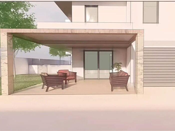 Casa con 16 locali in vendita in Livorno