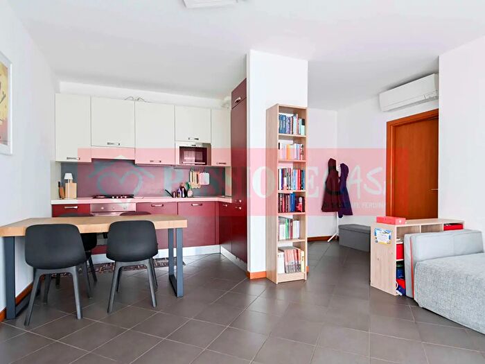 Appartamento bilocale in affitto in Cervino, Seriate