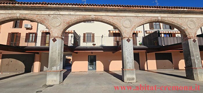 Appartamento bilocale in vendita in Via Cesare Battisti, Gadesco Pieve Delmona