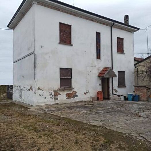 Casa quadrilocale in vendita in Traversa delle Sabbione, Bagnacavallo