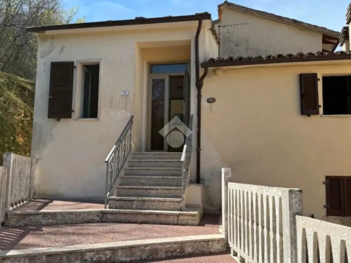 Casa trilocale in vendita in Via della Selva, Montecchio