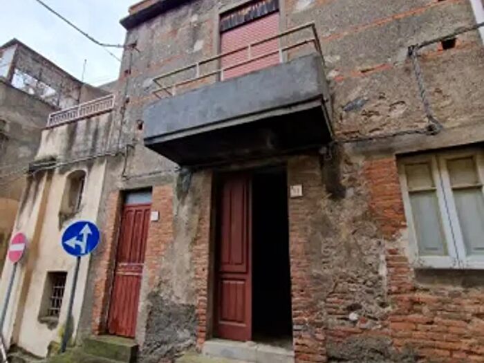 Casa quadrilocale in vendita in Via Malenchini, Meri