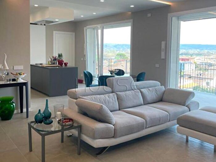 Appartamento quadrilocale in vendita in Via Toscana, Citta Di Castello