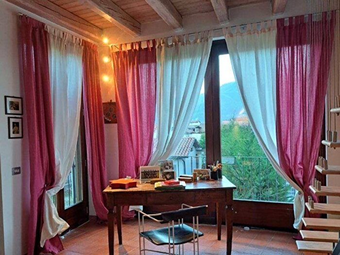 Casa quadrilocale in affitto in Via Roma, Centro, Villanova Mondovì