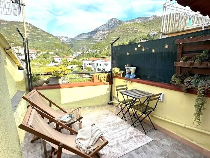 Casa trilocale in vendita in Via Toracco, Toirano