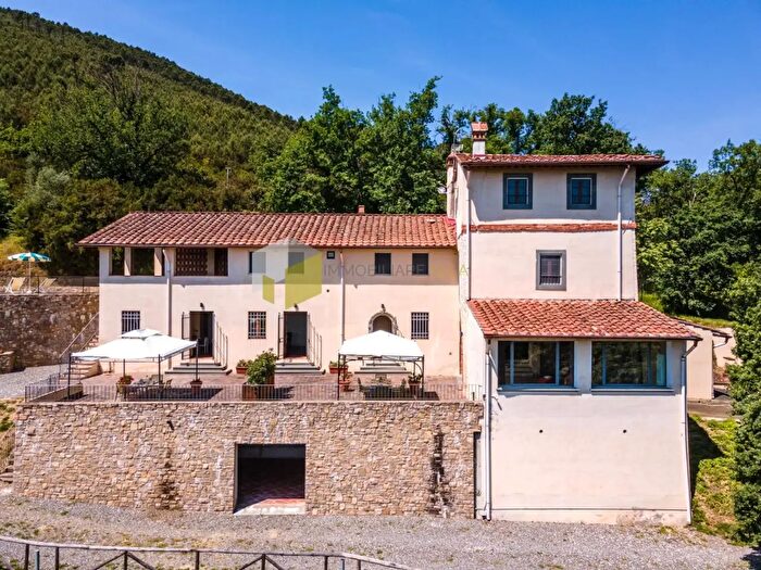 Casa con 10 locali in vendita in Cavalca, Vicopisano