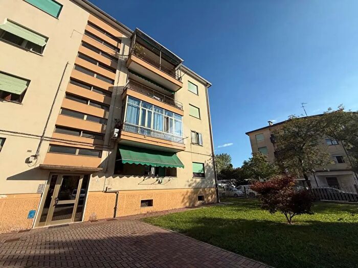 Appartamento trilocale in vendita in Piazzale Tommaso Gar, Venezia