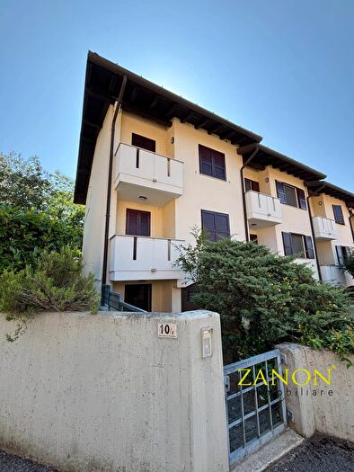 Casa con 5 locali in vendita in Via Antico Castello C, Gorizia