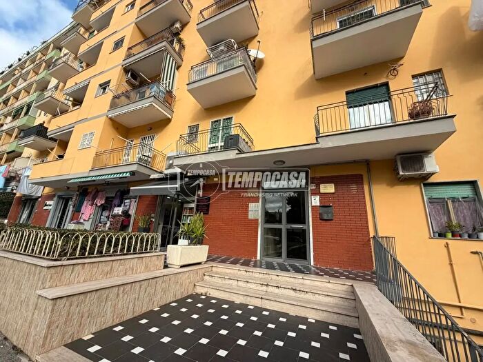 Appartamento trilocale in vendita in Viale Colli Aminei, Napoli