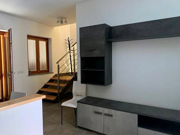 Casa trilocale in affitto in Centro, Bellinzago Novarese