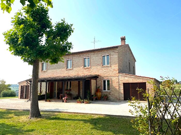 Casa trilocale in vendita in Appignano