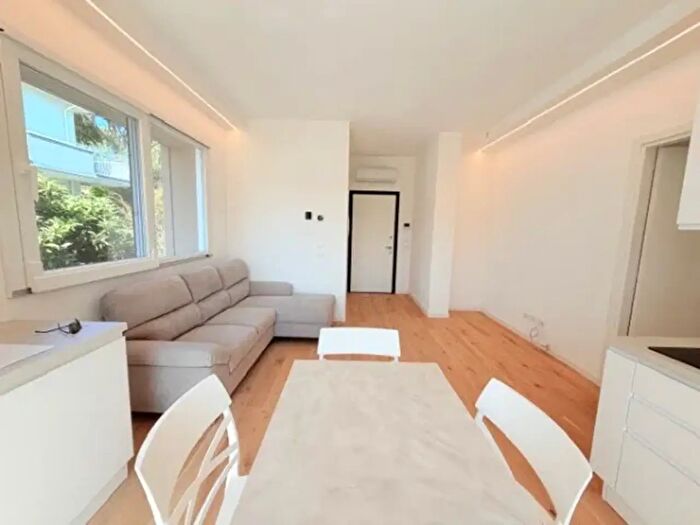 Appartamento trilocale in vendita in Piazza Settembre, Riccione