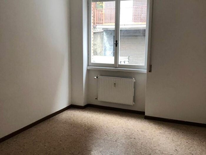 Appartamento trilocale in affitto in Via Fratelli Cervi, Centro, Calolziocorte