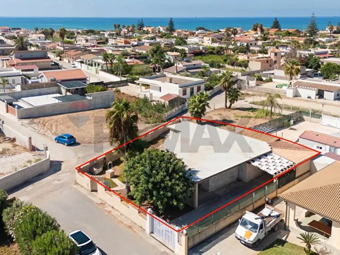 Casa con 7 locali in vendita in Via del Mirtillo, Ispica