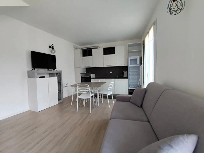 Appartamento bilocale in affitto in Via Piazze, Marone