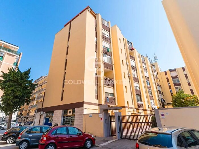 Appartamento con 7 locali in vendita in Via Pola, Brindisi